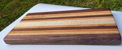 Edge Grain Cutting Board made of cherry, walnut, and curly soft maple - Woodwork & Design by AJ