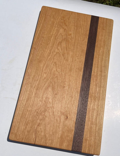 Cherry and walnut cutting board - Woodwork & Design by AJ