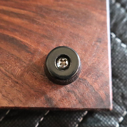 walnut cutting board with rubber feet